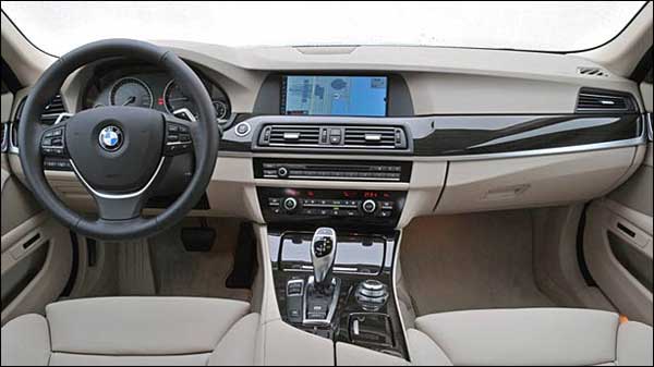  BMW 520I